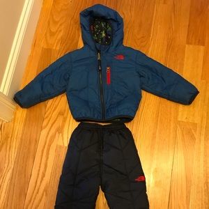 2T kids North Face reversible snowsuit